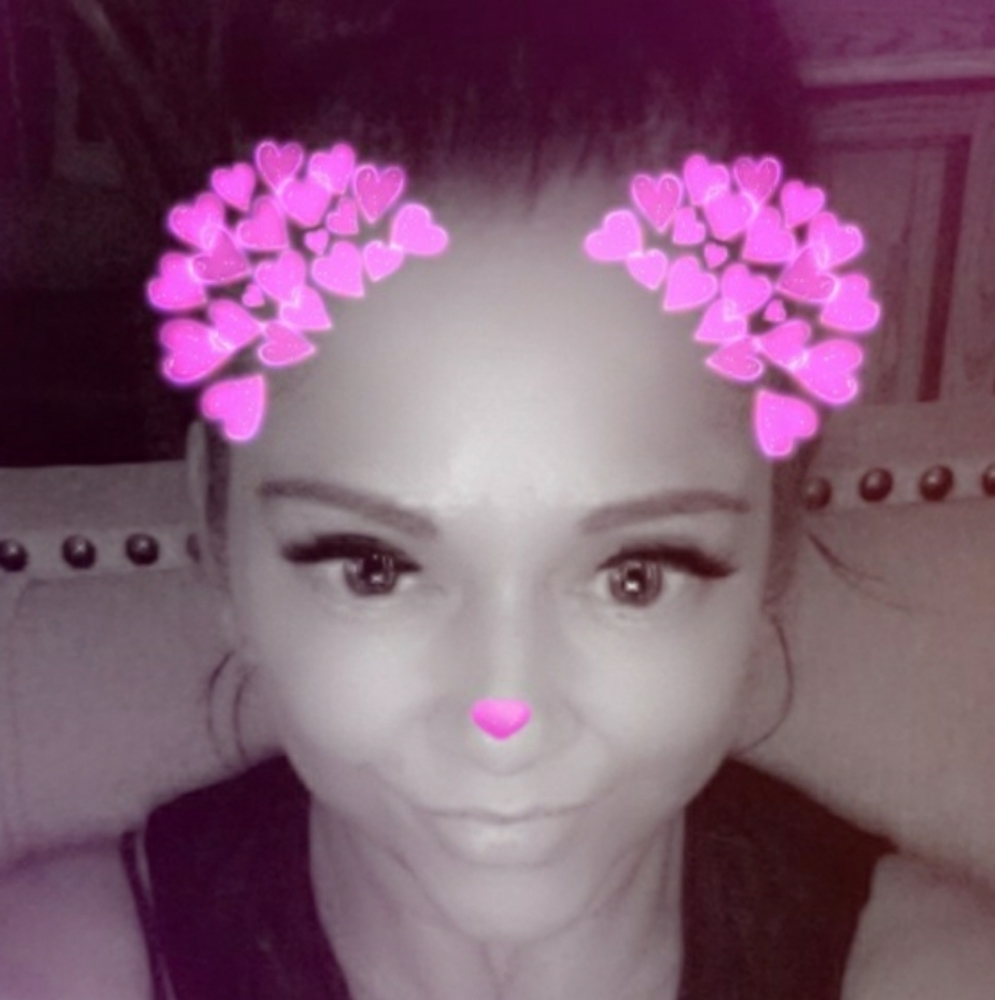 Meet your Posher, Crystal